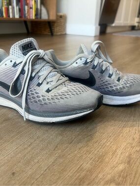 Nike Light Grey Athletic Sneakers with Black Logo